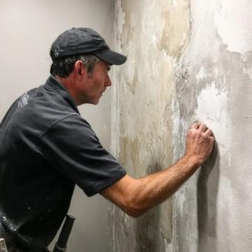 装修关键步骤:抹灰冲筋打点技巧解析