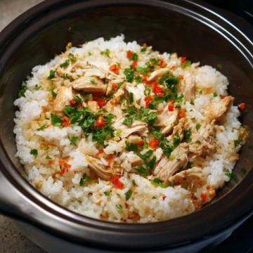 山东特色炒鸡做法大公开,一锅出美味,家庭版也能轻松搞定!