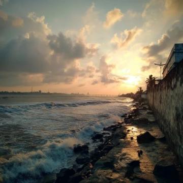 福建平潭岛:必看日出日落美景,邂逅浪漫蓝色风车海洋