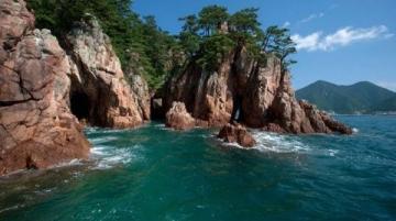 平山清风峡,人少景美,没有过多雕饰的原生态山谷。因地势生态原因,空气十分清新