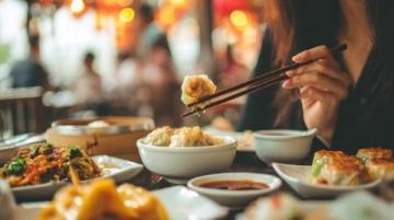 三张信用卡解锁五折美食:享受优惠解锁干饭自由