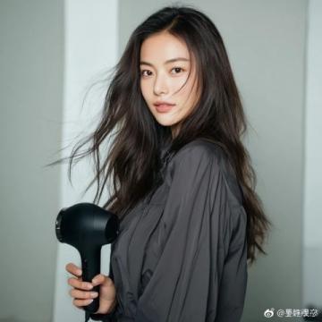 宁静说张雨绮散发着肉香(宁静一句张雨绮全身散发着肉香)