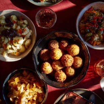 腾冲味蕾之旅:滇西特色美食探索指南