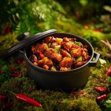 云南野生菌美食季来临：见手青、鸡枞、松茸……鲜美诱人！
