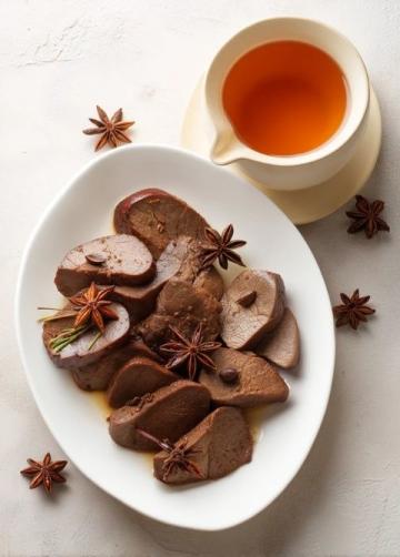 经典中华美食:梅菜扣肉配荷叶饼的做法详解