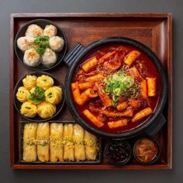 贵州必尝美食推荐:丝娃娃、肠旺面等地域特色小吃