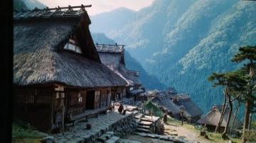 第一次去禾木村要住小木屋,晴天体验更佳