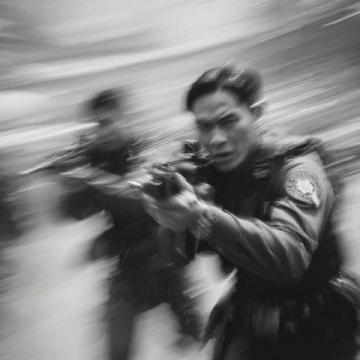 浙江海盐:全副武装特警送外卖,女子收到订单惊呆了!