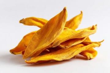自制沙琪玛:摆脱齁甜,口感Q弹香酥,健康又美味!