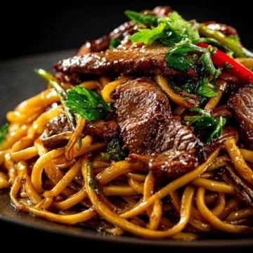 炒拉条的家常做法(美食炒拉条)