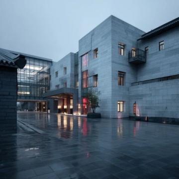 重建中的护国寺,一栋即将面世的时尚建筑