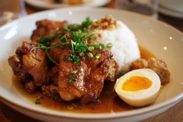 经典金牌酱猪尾、风味手撕牛肉与冰梅老醋花生