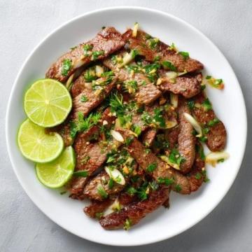 春夏必备!菠萝拌牛肉食谱:酸甜鲜香,简单易做营养满分