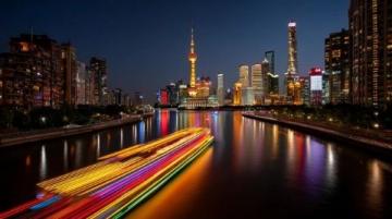 探索魔都魅力:五一上海旅游全攻略,享受外滩夜景、豫园古韵与迪士尼奇幻之旅