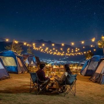 凤凰湖畔夜幕璀璨:露营节星空下的狂欢盛宴