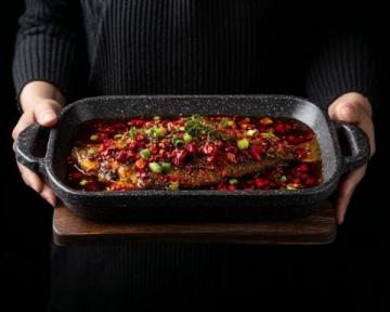 湘菜名厨来蓉挑战川菜霸主，辣椒炒肉决战川渝美食之争！