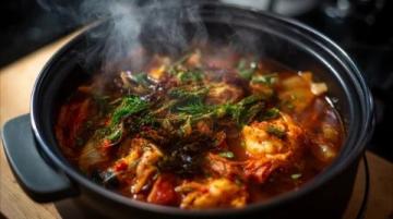沧州火锅鸡麻辣鲜香(沧州火锅鸡麻辣鲜香的川渝风味本土化传奇)