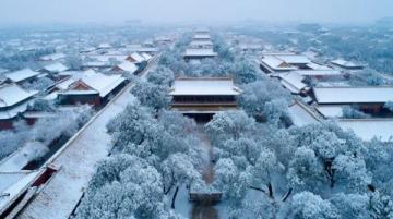 雪终于来了!河南郑州出现大暴雪,河南局地积雪深度超20厘米,前些日子天气预报说