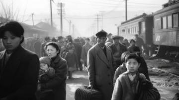 这是1945年11月份的一组珍贵老照片,拍摄于重庆路边的一家小吃店