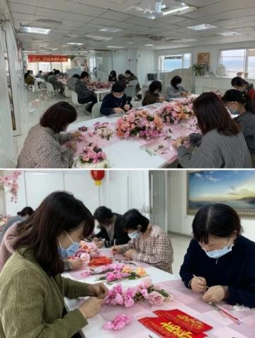 大连二十五中陪餐活动：舌尖上的温暖与守护