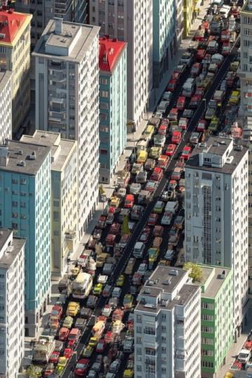 踩刹车踩到怀疑人生!今晨,江门大道大堵车