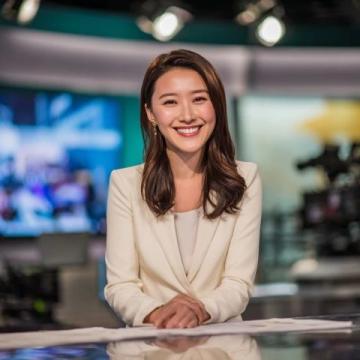 未来几年里上海频道将由赵琦鑫与佘雅静两大美女主播挑大梁