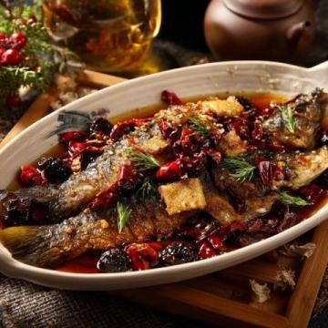 简单美味的石斑鱼三吃:清蒸、香煎、红烧做法详解