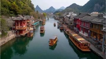 长沙网红美食天堂：探访世外桃源般的湘江边·老渔村