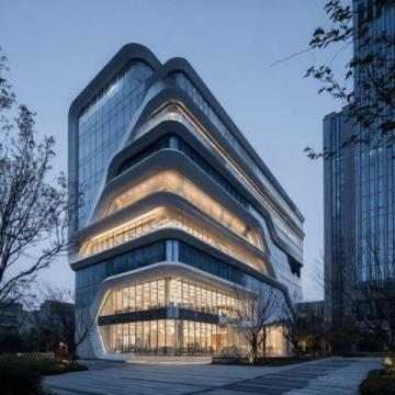 武汉光谷皇冠假日酒店的背影守候已久:细节嬗变、行政待遇有差异