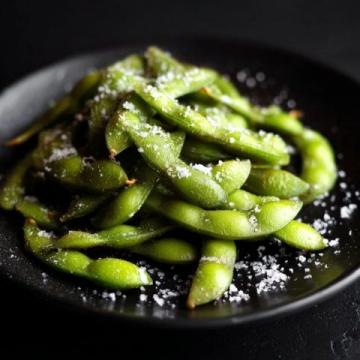 川味豌豆尖:家乡味道的清新记忆