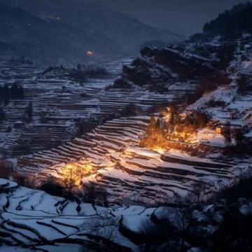 揭秘东北的趣味冷知识:冰雪艺术、方言魅力与美食风情