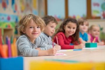 孩子幼儿园就该学一年级知识吗?快乐童年与压力教育的纠结,求支招!