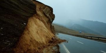 暴雨天气防灾攻略:如何预防山洪泥石流等灾害?