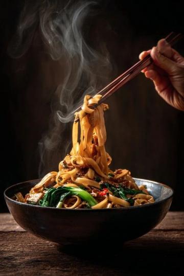 河南必尝美食推荐：从烩面到烧鸡的地道风味之旅