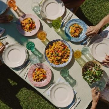精彩户外美食盛宴:与好友共享美味佳肴与欢乐时光
