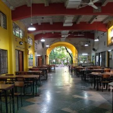 萨拉戈萨复古风情餐厅LaRepublicana:穿越时空的味蕾之旅