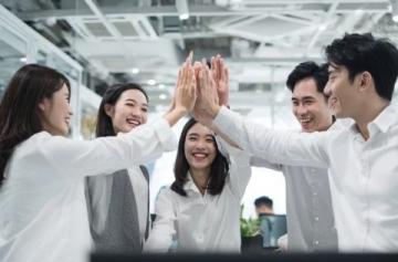 如何在上海定制一场难忘的室内年会与团队建设活动?