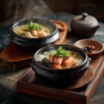 灵芝三七炖鸡兔:滋补养生的经典美味汤品