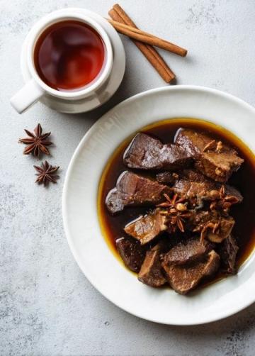 如何在家制作色香味俱全的八宝全鸭?