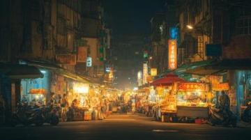 夜幕下的枣庄东湖夜市美景与美食共赏