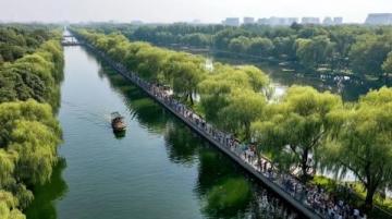 五一将至，各位想去苏州的还在为各个热门景点人挤人而烦恼吗？可以看看下面这份小众旅