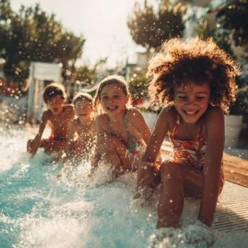 夏季防溺水指南:知识、技能与紧急应对策略