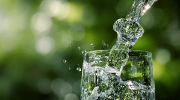 揭秘饮水常识陷阱：科学揭秘你的饮水误区！