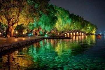 今晚深圳自驾前往广东惠州夜游西湖,美景尽收眼底!