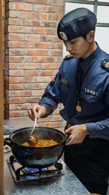 谭大嘴跳跳蛙火锅制作教程