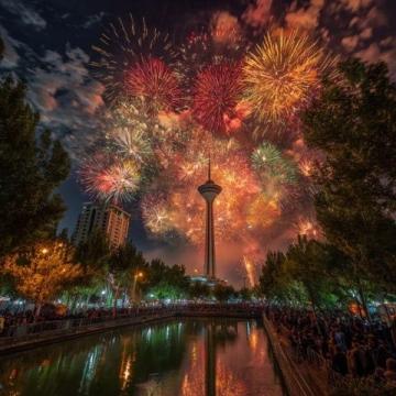 邯郸市民齐迎新春 烟花大锅菜热闹非凡请接力祝福