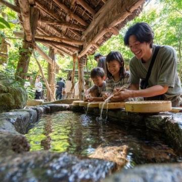 隐秘山水美食地,垂钓捕虾享时光师傅70年代料理!