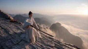 太原蒙山大佛景区探秘:云雾中的千年古佛遗址之旅