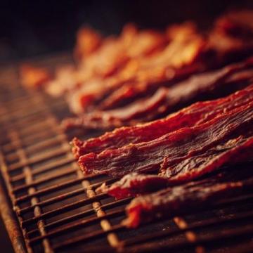 东北特色溜肉段:独家秘制食谱,教你轻松做出家常美味!