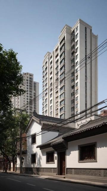 深圳宝安西乡小产权房,本地村民出地与开发商出钱合建而成